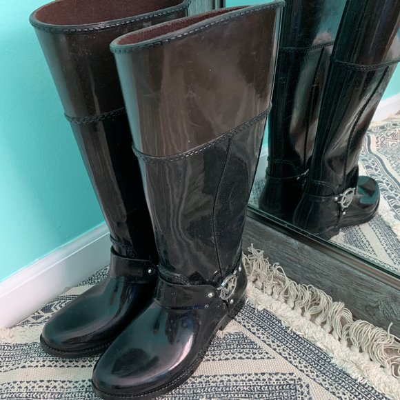 MK Rainboots - Picture 1 of 2